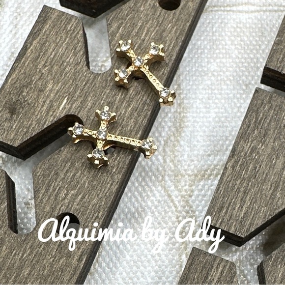 Gold minimalist pave cross gothic style stud earrings - Picture 1 of 1